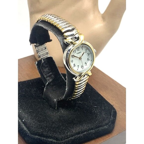Timex Women's Watch T21854 Quartz Two Tone Stainless Steel Expansion Band - Picture 13 of 13